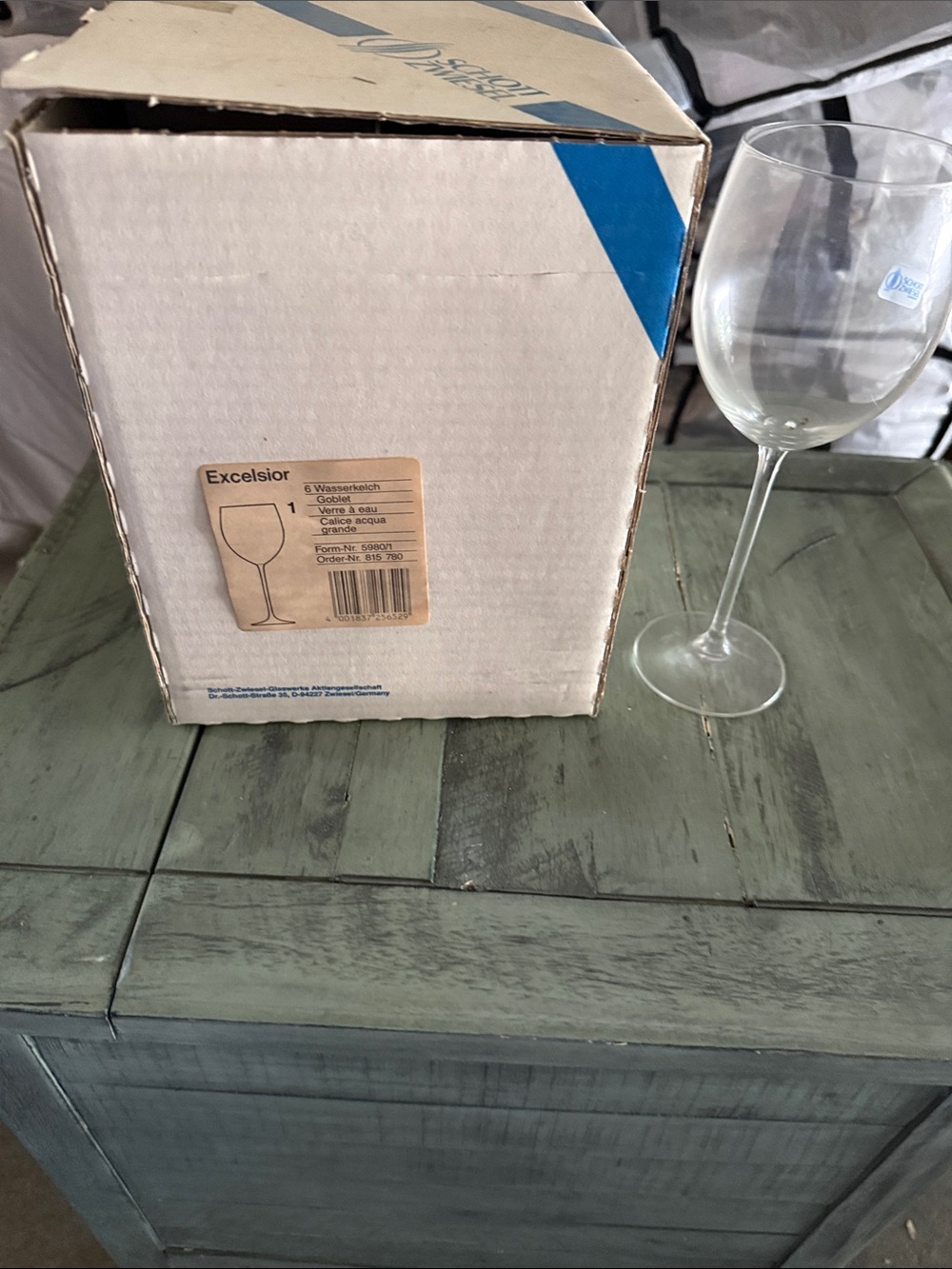 New schott zweisel set of six excelsior wine glasses